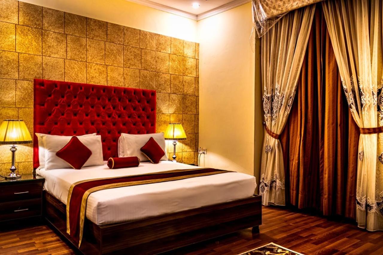Rose Palace Hotel, Gulberg 拉合尔 外观 照片