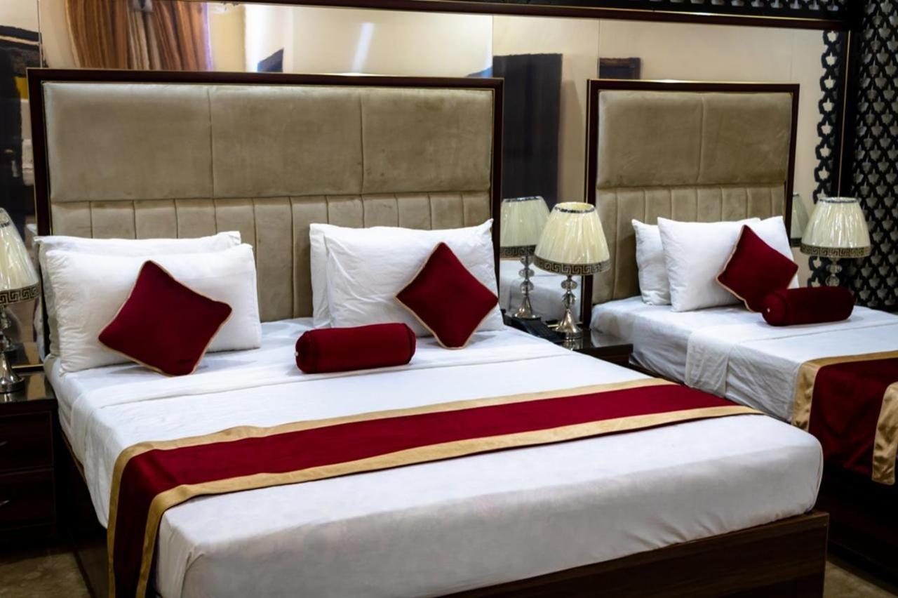 Rose Palace Hotel, Gulberg 拉合尔 外观 照片
