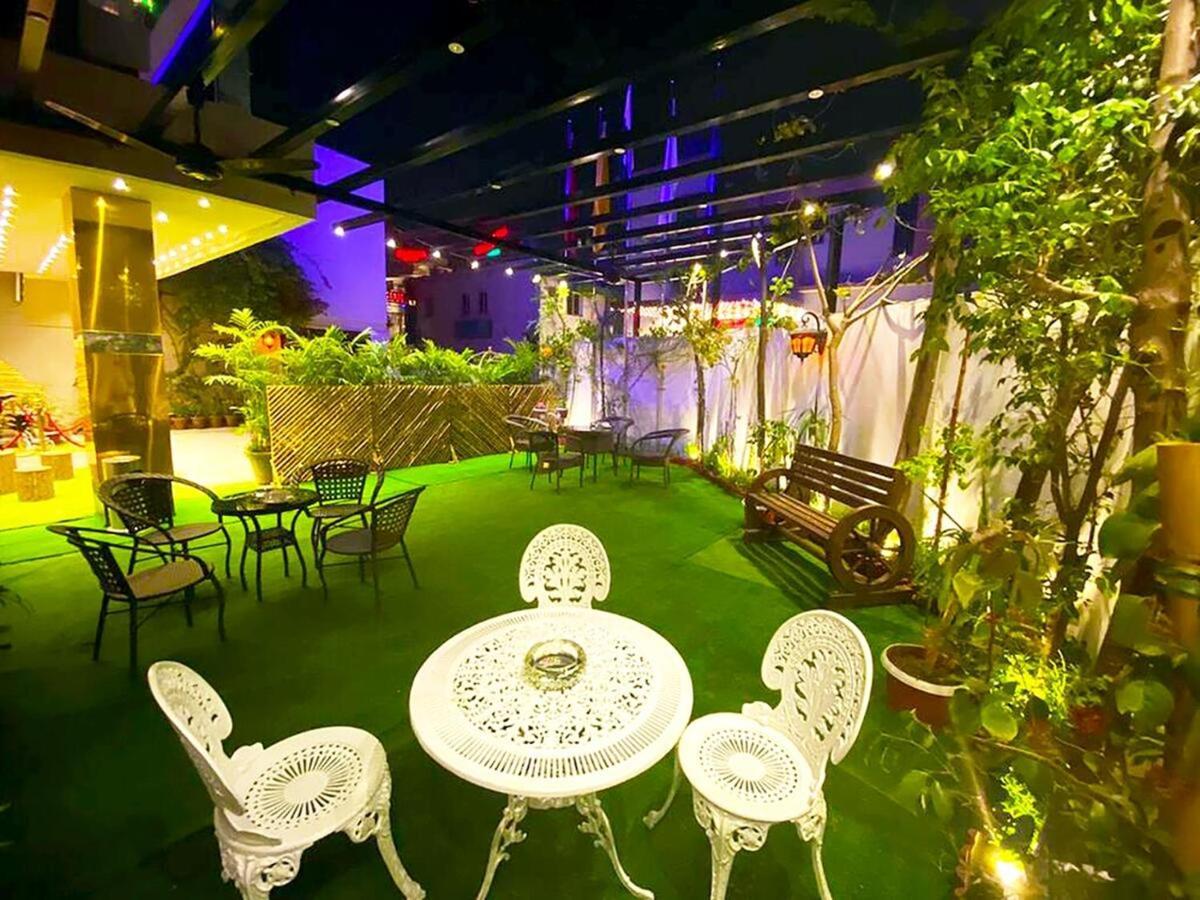 Rose Palace Hotel, Gulberg 拉合尔 外观 照片