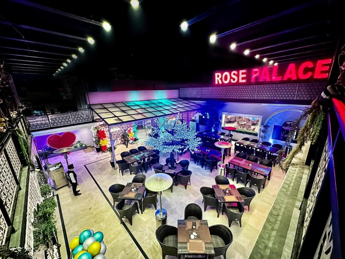 Rose Palace Hotel, Gulberg 拉合尔 外观 照片